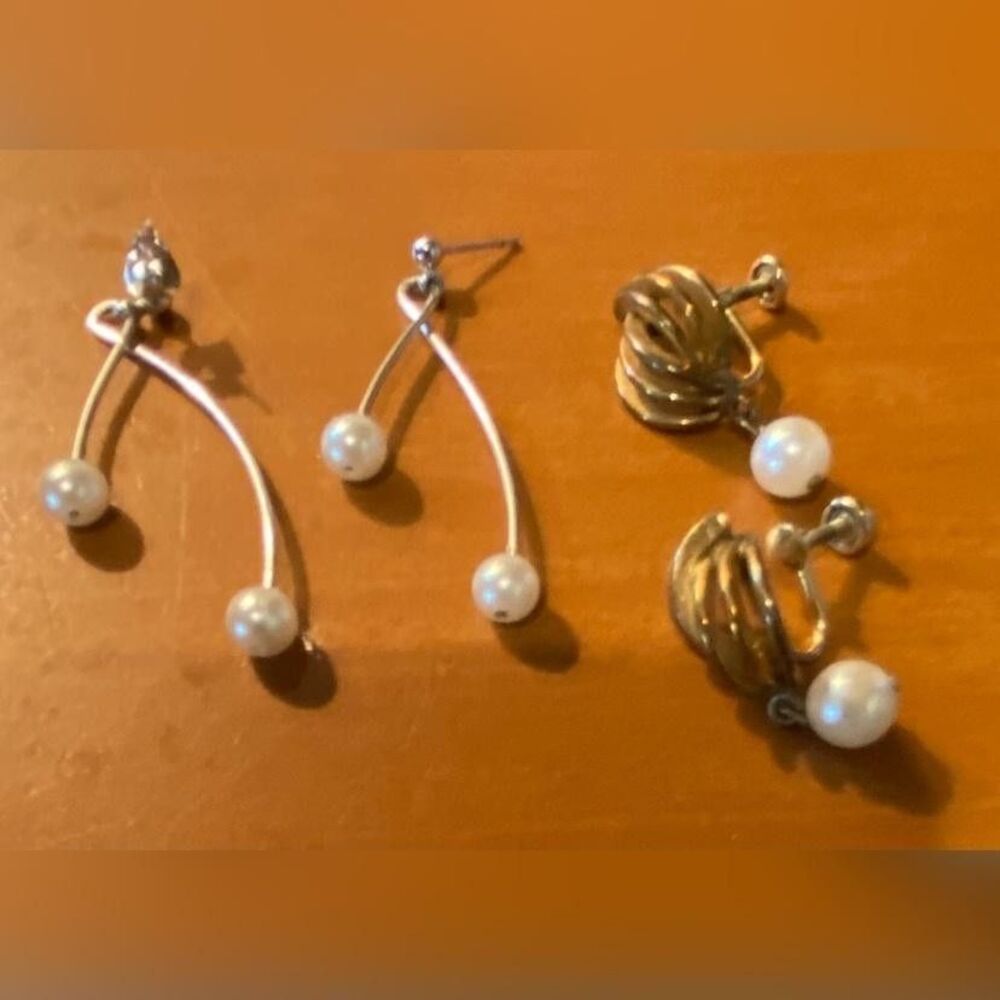 2 Pair Silver Tone Faux Pearl Double Bead Dangle Drop Earrings Womens Modern